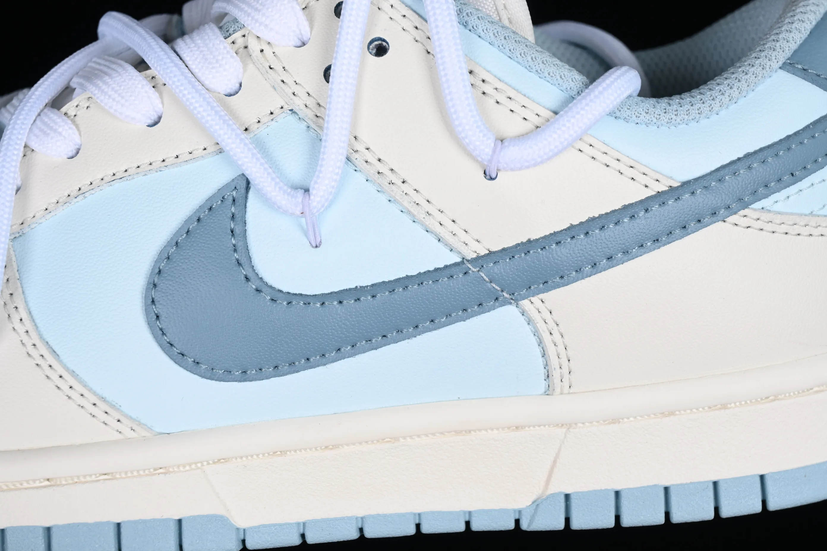 All categories Nk SB Dunk series Nk SB Dunk Low low-top sneakers Nk Dunk Low milk blue customized version of deconstructed strap casual sneakers DD1503-123